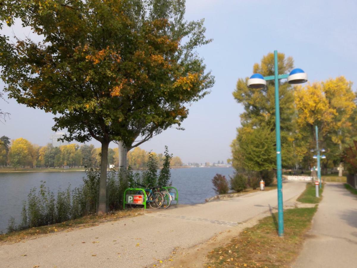 Ferienhaus At Alte Donau